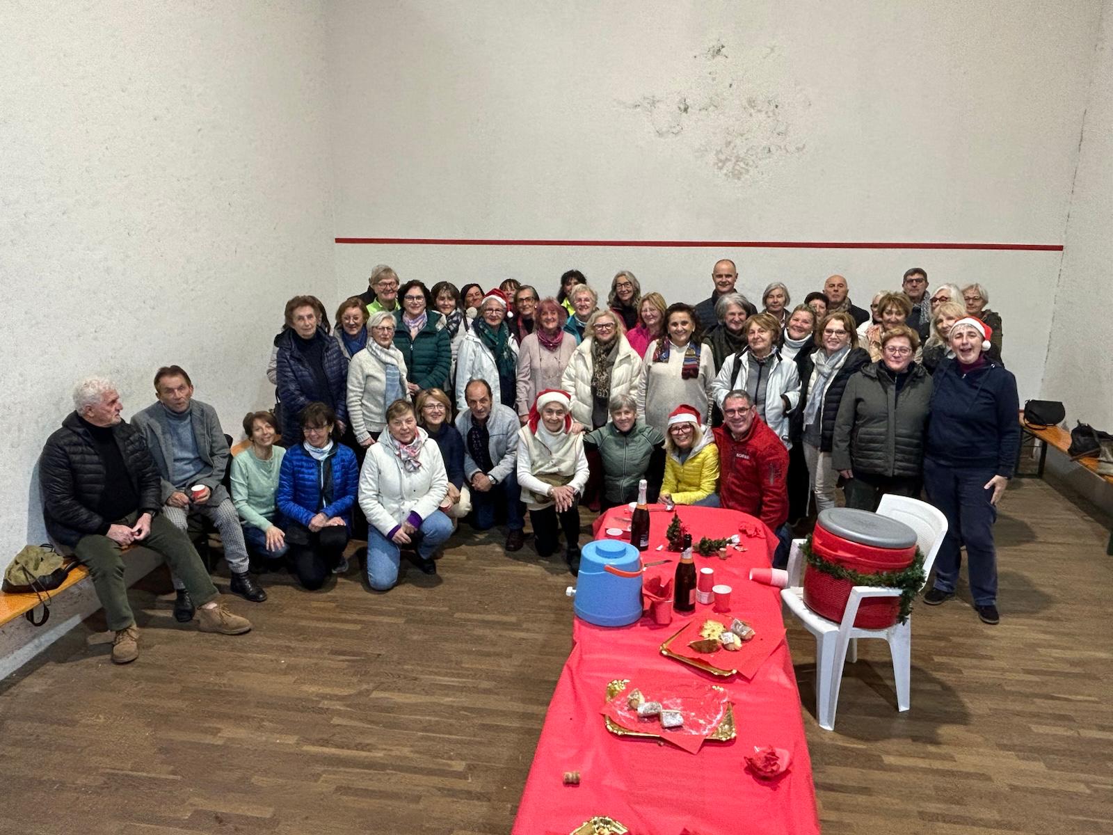 Fondo Edo Tempia, la festa degli auguri e la donazione del gruppo “Io cammino”