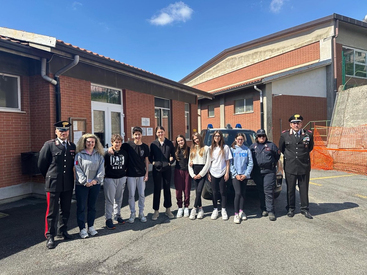 Cultura della Legalità alle medie di Pettinengo: proseguono gli incontri dell'Arma dei Carabinieri