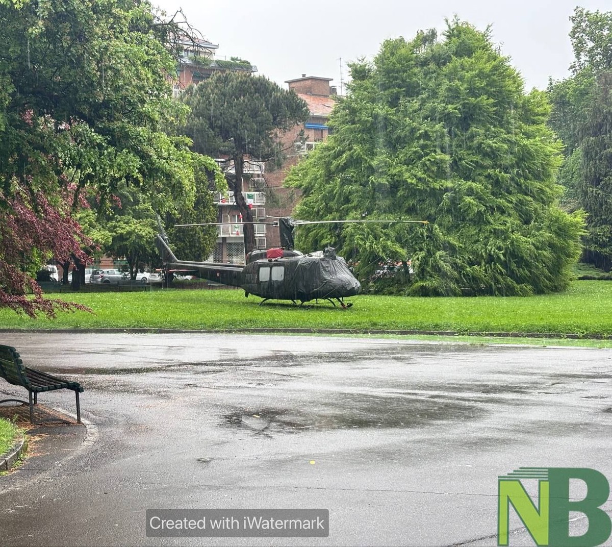 Adunata a Biella, ai giardini Alpini d'Italia è atterrato l'elicottero FOTO
