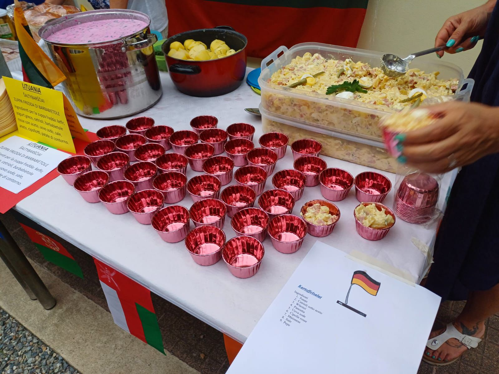 Cena multietnica condivisa, un successo di sapori e culture FOTO