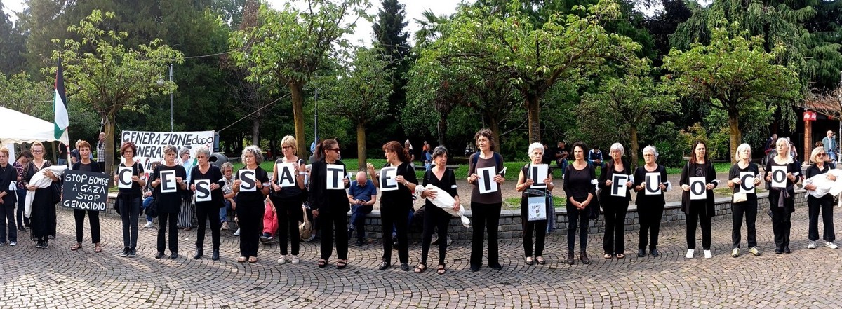 Cessate il fuoco, le donne biellesi manifestano: "Sì al coraggio di osare la pace”