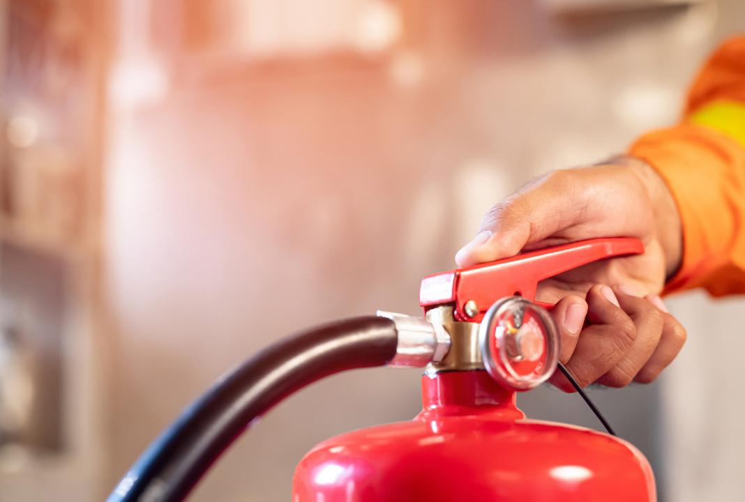 Persiste il rischio incendi tra caldo intenso e meteo sfavorevole