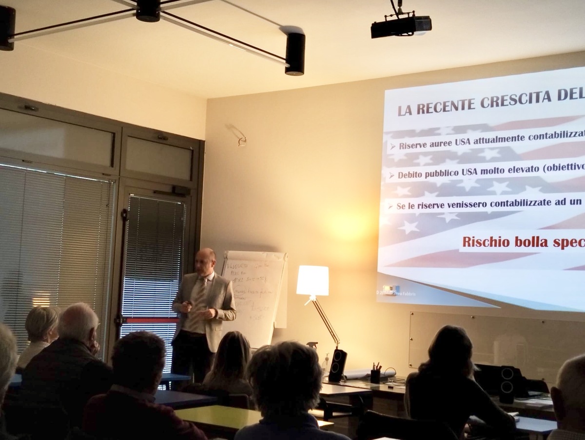 “Dall’oro al portafoglio ideale”: conferenza a Cossato, Fabbris fa il tutto esaurito