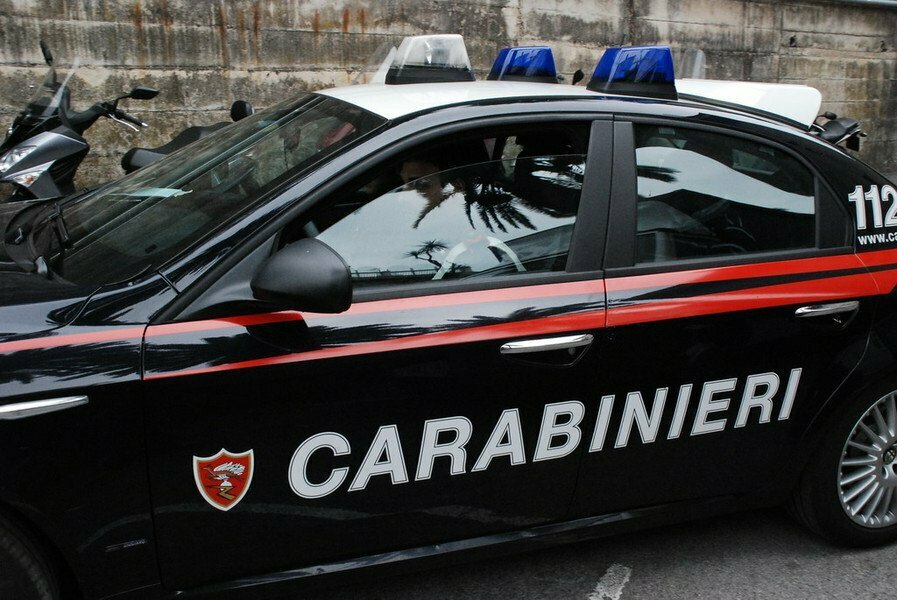 Dal Nord Ovest - Sorprendono i ladri in casa, una coppia viene malmenata