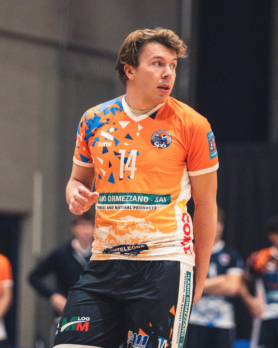 Pallavolo: Il derby di serie C si tinge di arancioblu!