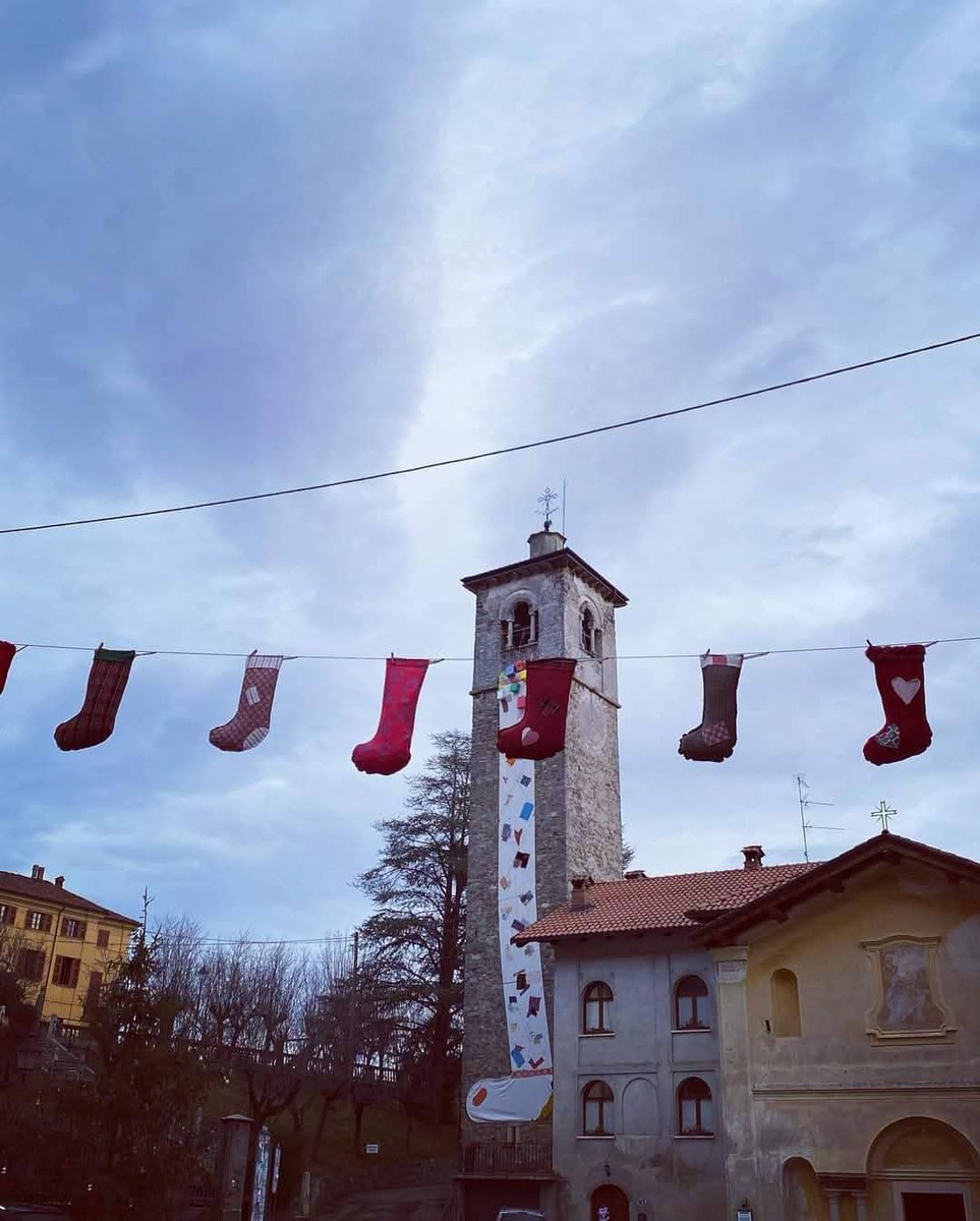 Portula il “Paese della Befana”: tutto pronto a Castagnea, tra fantasia e tradizione FOTO