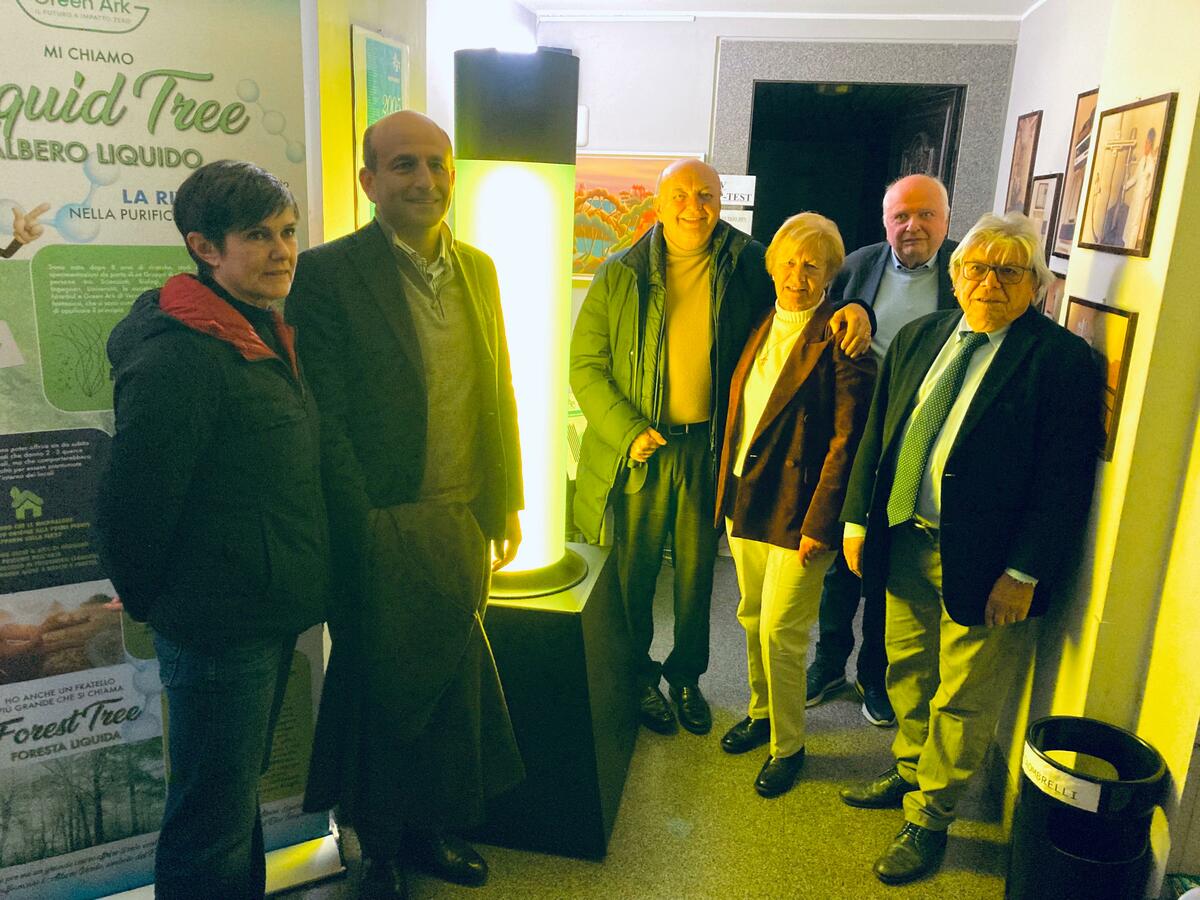 Biella, un “albero liquido” che depura l’aria in dono al Fondo Edo Tempia