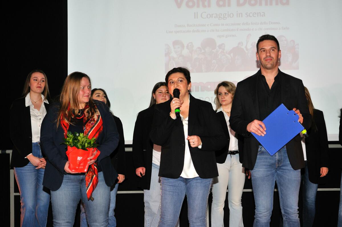 Occhieppo Inferiore, il coraggio in scena con "Volti di Donna" FOTO