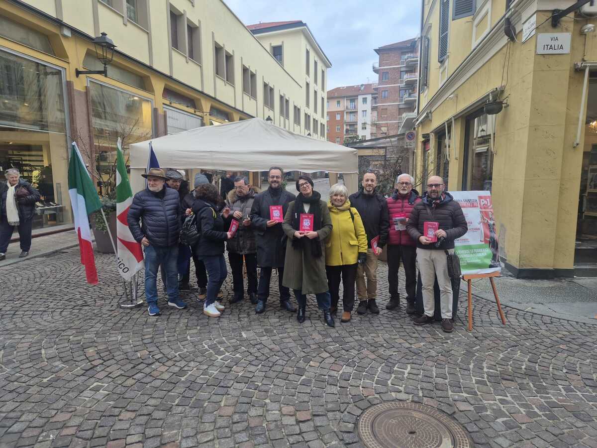 Referendum sulla giustizia, il Circolo del Pd di Biella in piazza