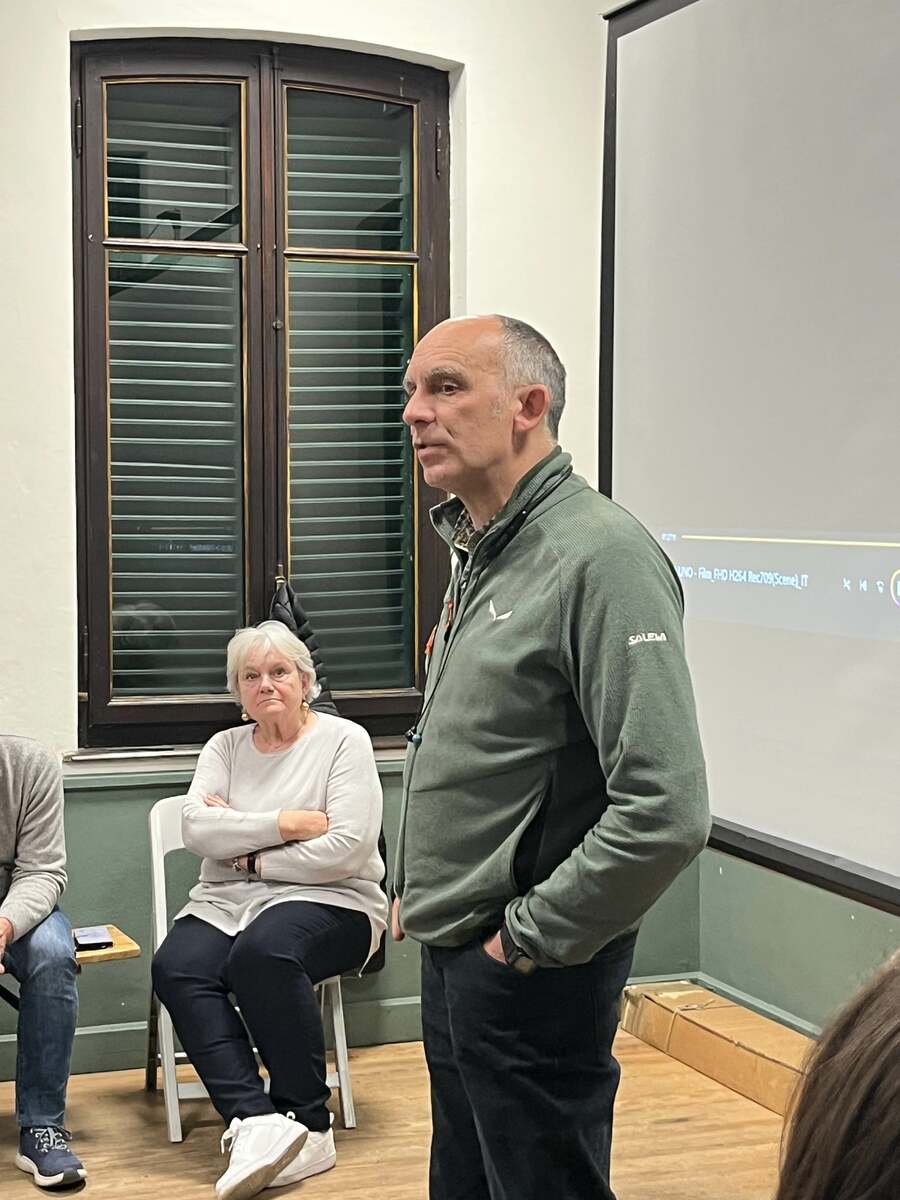 Interesse e folta partecipazione a Campiglia per la serata sul lupo