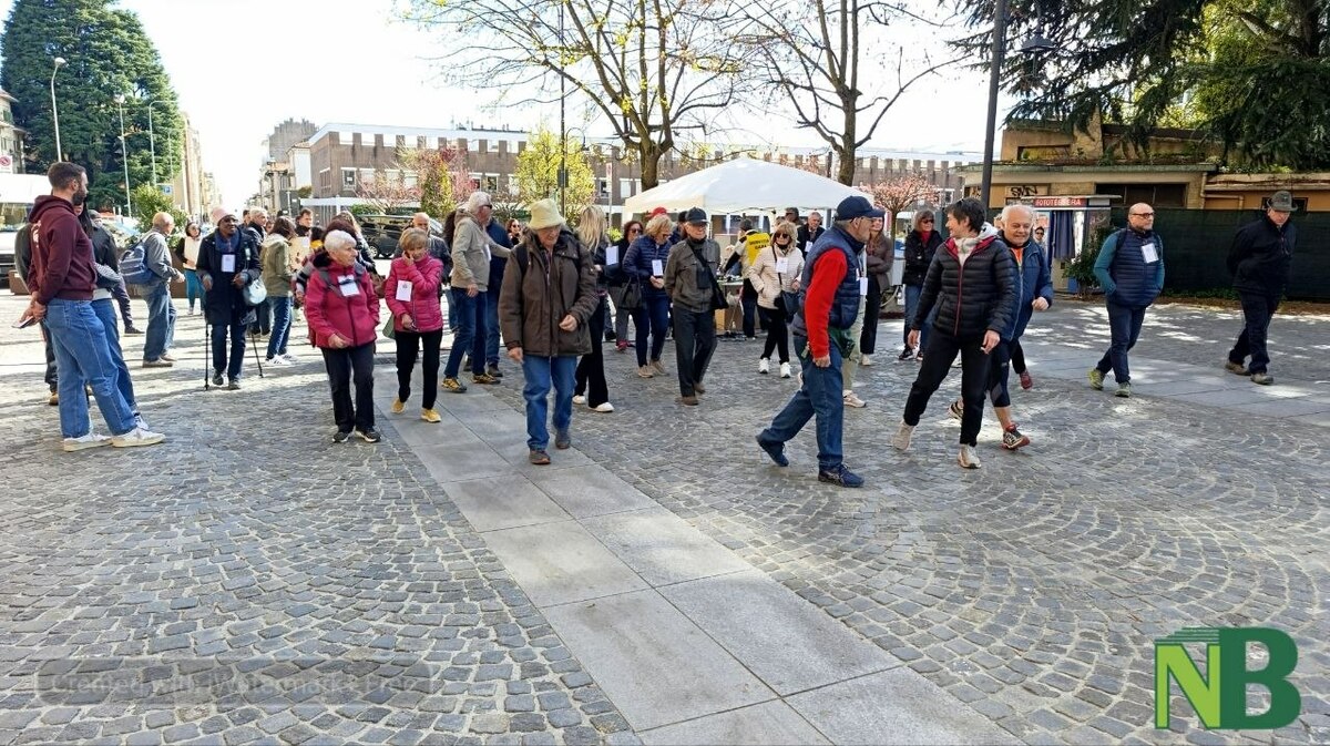 Biella, solidarietà a Giardini Zumaglini: in cammino per la prevenzione FOTO e VIDEO