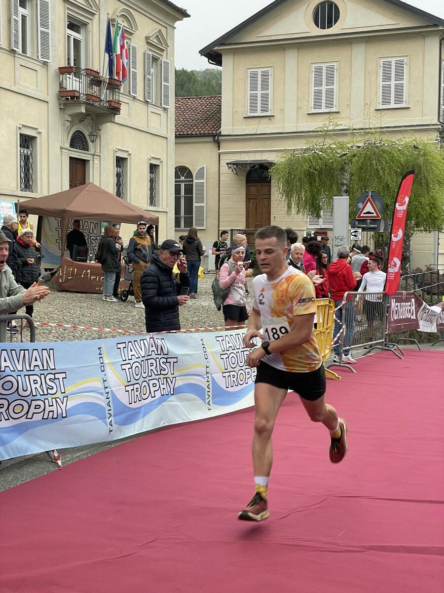 Climb Runners, ottimi piazzamenti alla Mezza Maratona Due Laghi e al Tavian Tourist Trophy FOTO
