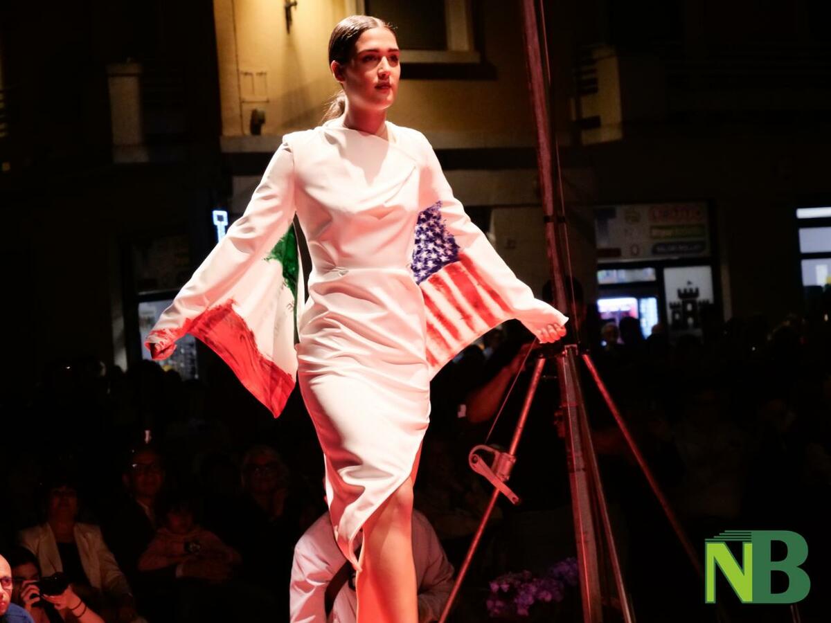Candelo chiama New York, piazza Castello diventa vetrina internazionale con la sfilata di moda FOTO