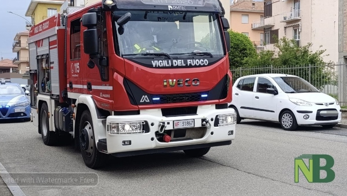 Biella, scontro auto e furgone FOTO