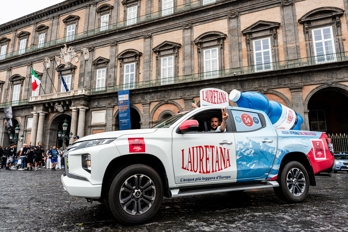 Lauretana sarà acqua ufficiale del Giro d’Italia anche nel 2026