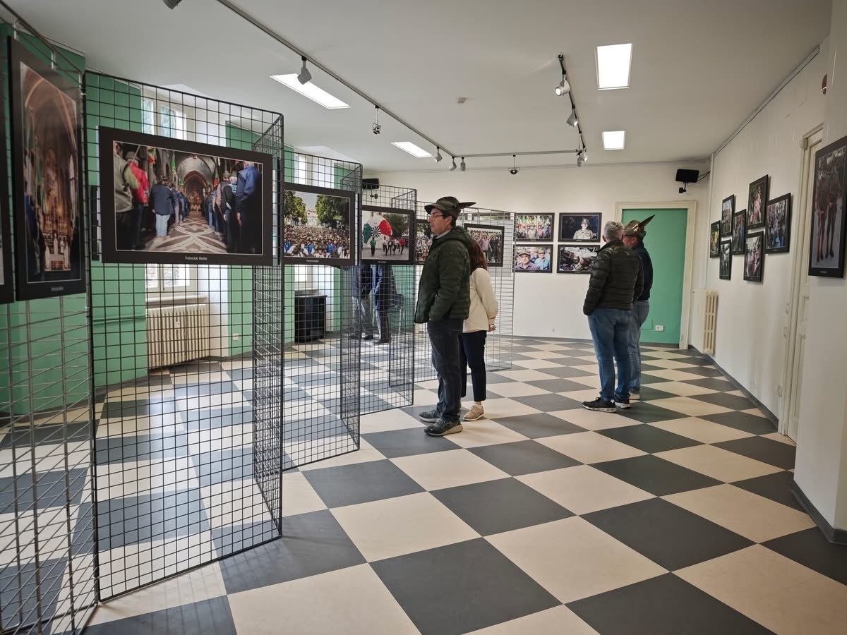 Pollone, inaugurata “Vivere l’Adunata. Ricordando gli Alpini a Biella” FOTO