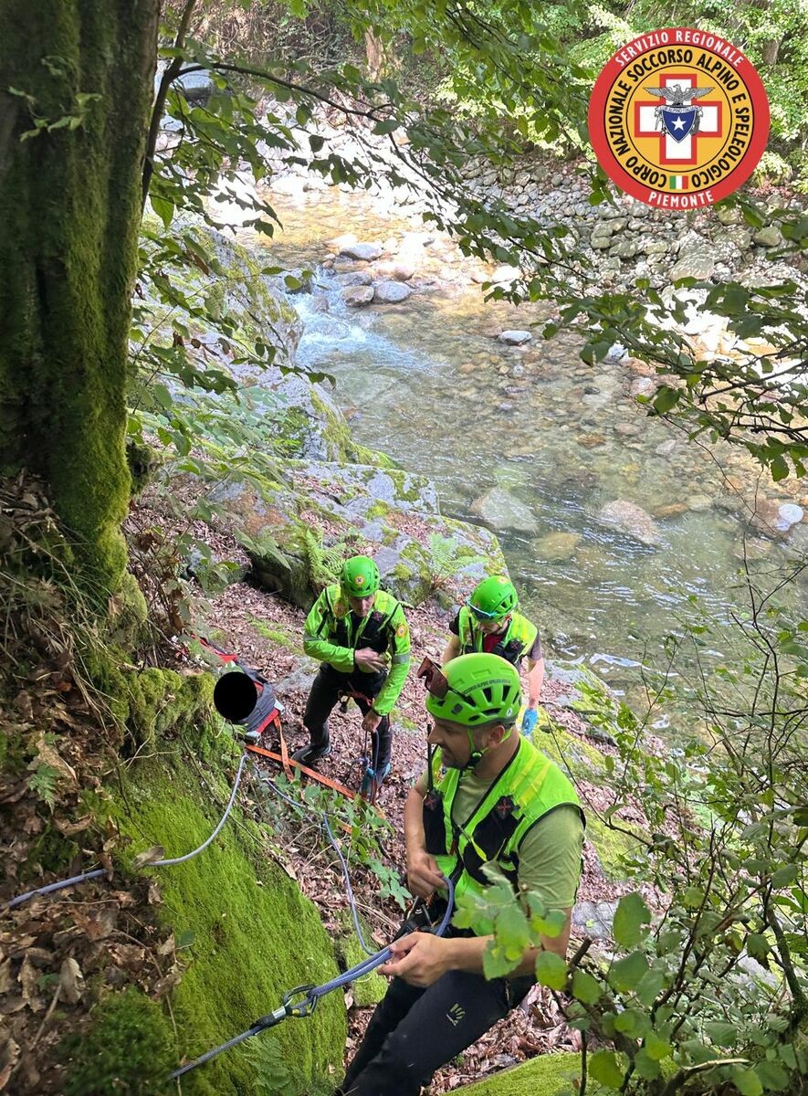 Biella, escursionista scivola nel torrente e resta ferita vicino al sentiero del Gorgomoro FOTO