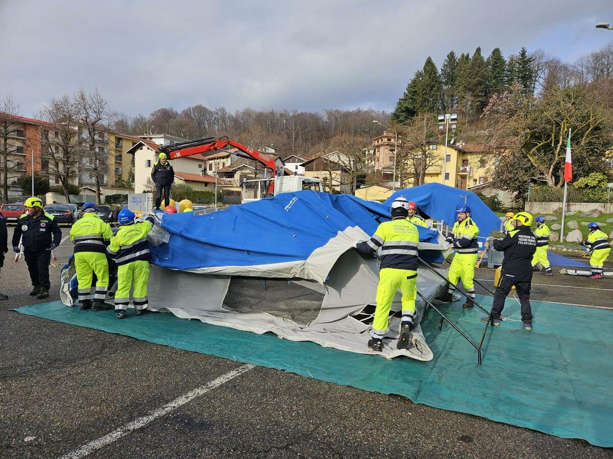 Protezione Civile e sicurezza, a Tollegno un’esercitazione in piazza: proseguono anche le attività educative nelle scuole