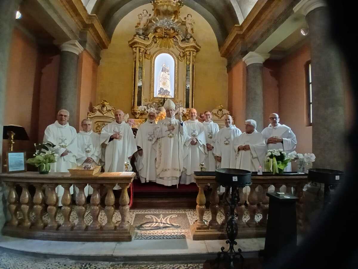 Celebrazioni al Santuario di Graglia, il vescovo Farinella celebra la Messa con i sacerdoti della Valle Elvo e Serra