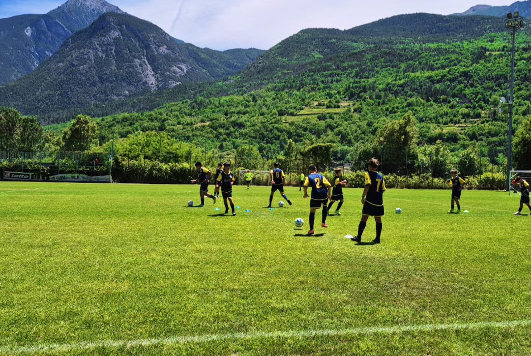 Cossato, stagione da incorniciare per gli Esordienti 2013: terzo posto internazionale al MC Lion Trophy