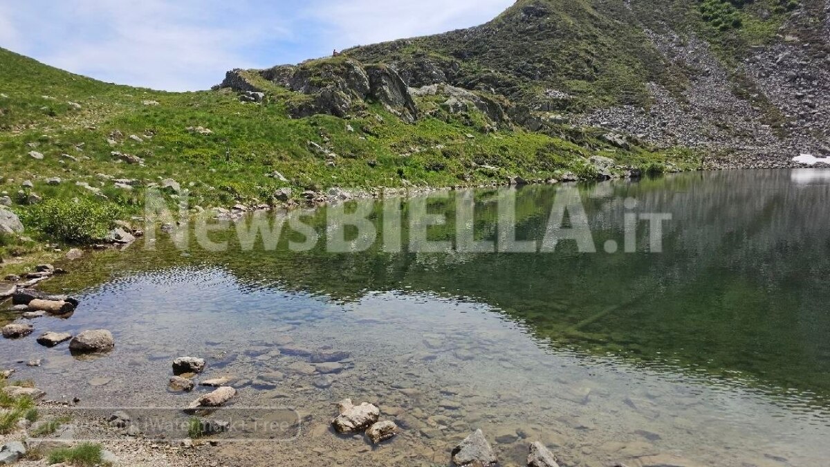 Oropa, un boom di escursionisti premia il territorio: natura e relax, ma resta lo "spettro" della funivia FOTO e VIDEO