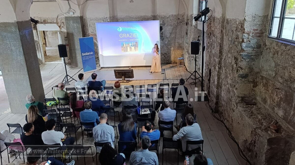 Sale piene a "Nel mondo a venire": 1200 presenze a Biella FOTO