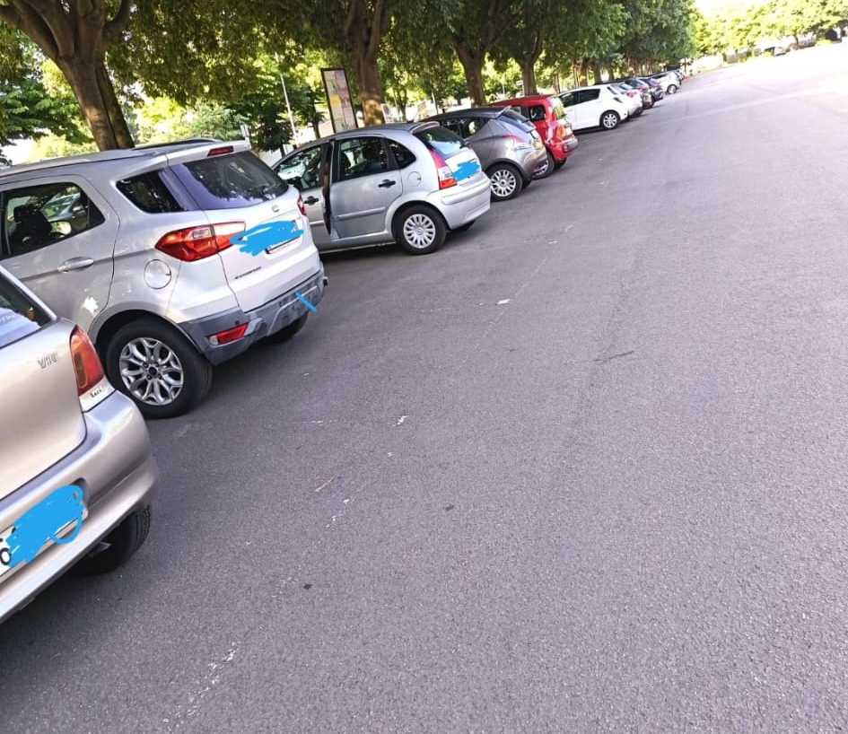 Concertozzo, scatta il divieto di sosta in piazza Falcone, "Cartelli ignorati"
