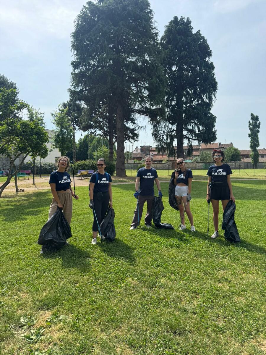 Plastic Free, grande adesione all’evento di Gaglianico tra impegno per la natura e il benessere interiore FOTO