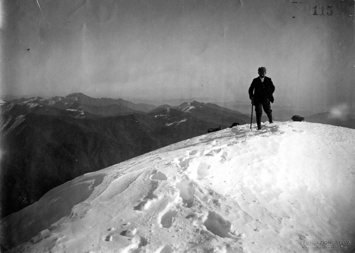 Ugo Sella, Vetta del Monte Tovo, 1910 ca., stampa alla gelatina bromuro d’argento