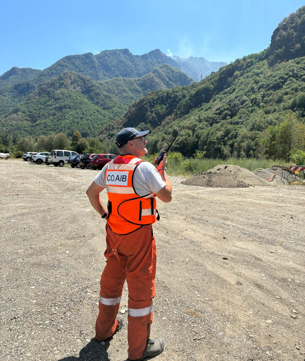 Ancora incendi nella vicina Valsesia, in campo anche personale da Biella