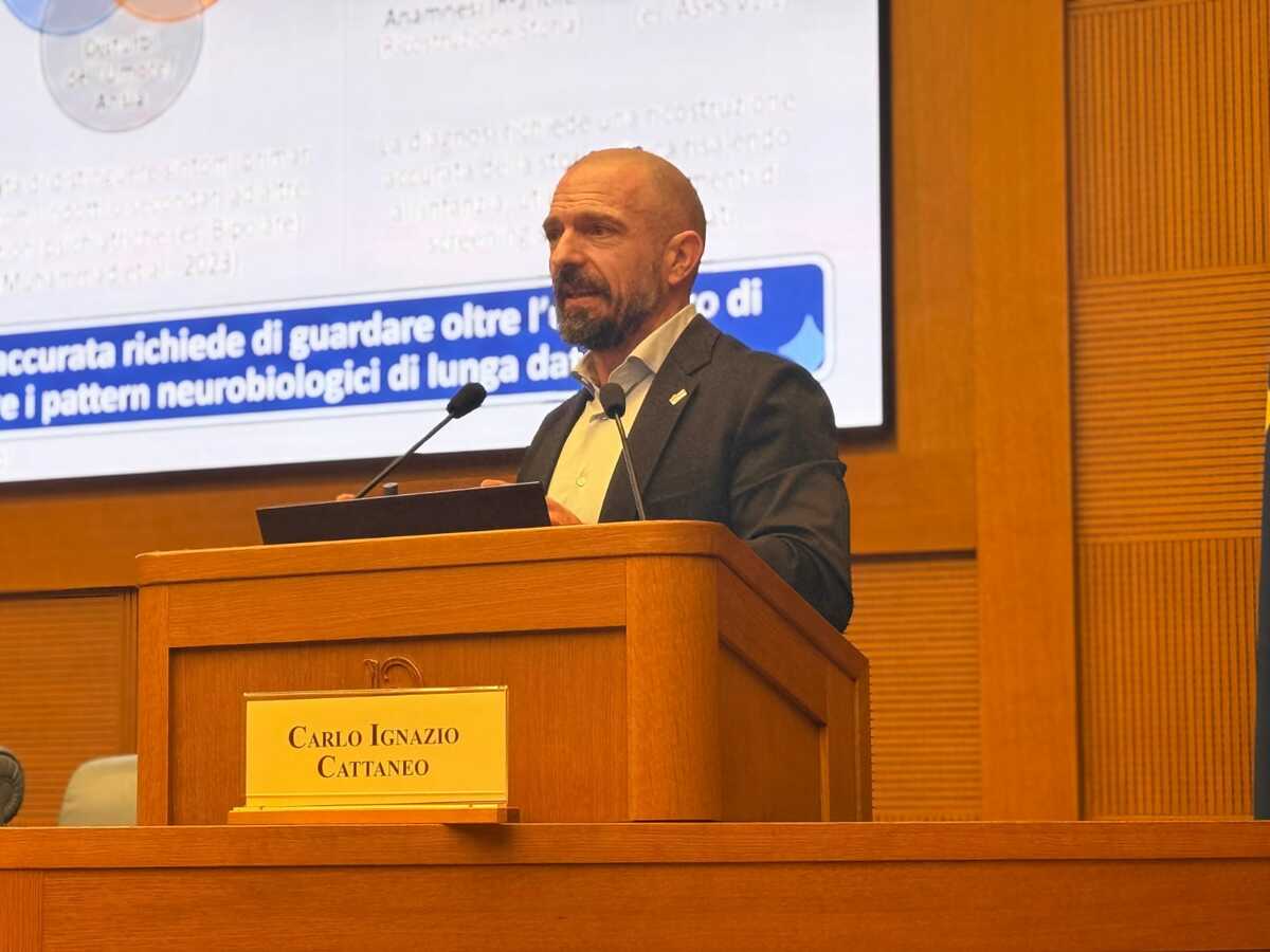 Disturbi mentali, l’intervista al direttore della Psichiatria dell’ASL Cattaneo: “A Biella cresce la domanda di assistenza”