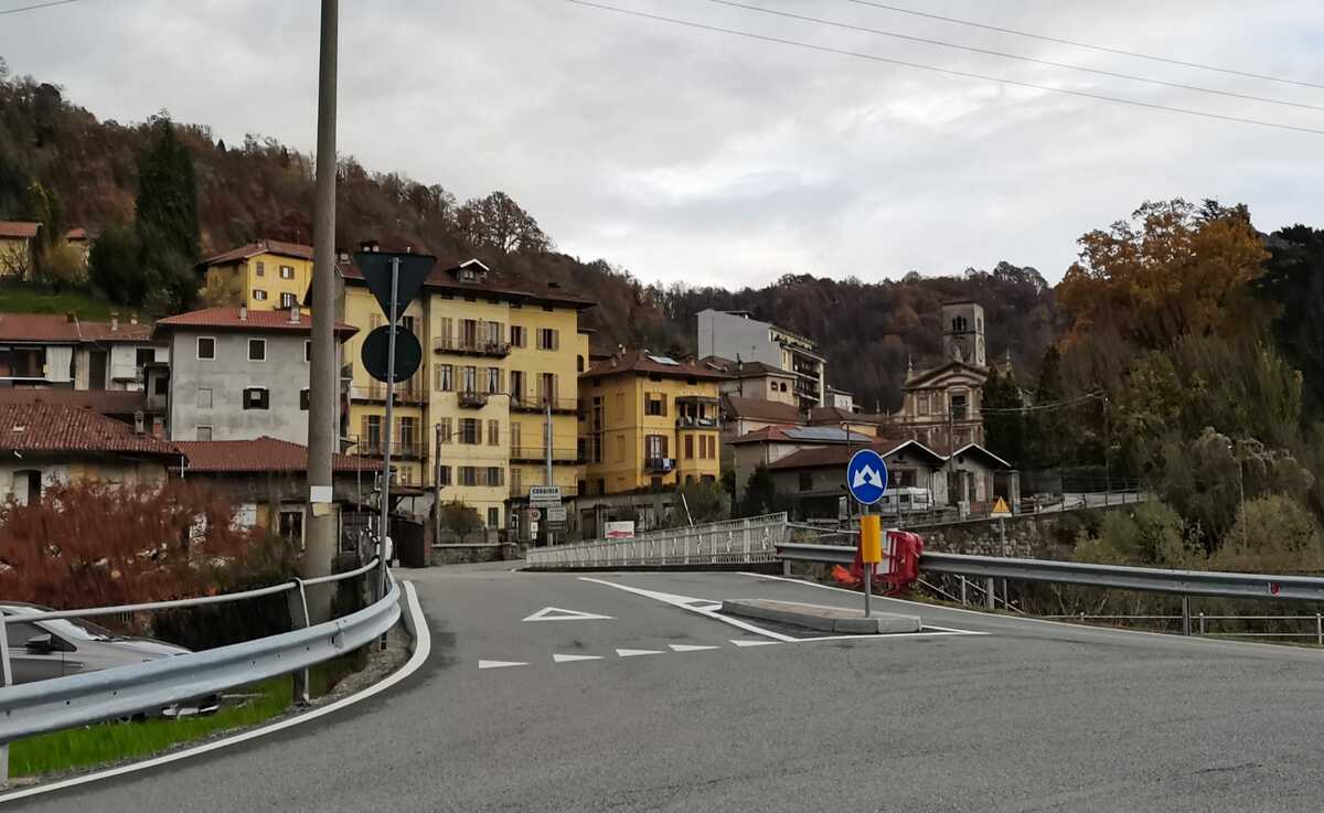 Coggiola, al via lavori nelle piazze XXV Aprile e Sella: cambia la viabilità