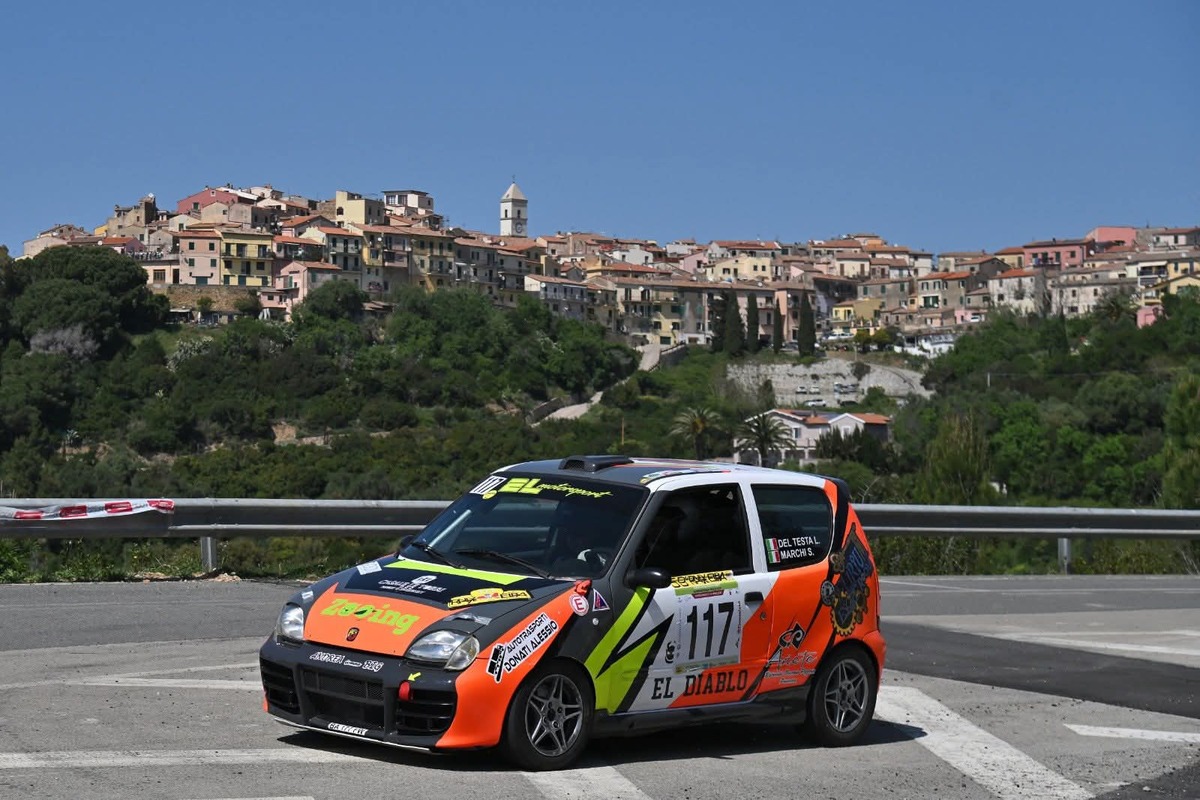 Equipe Vitesse in gara al Rally della Lanterna