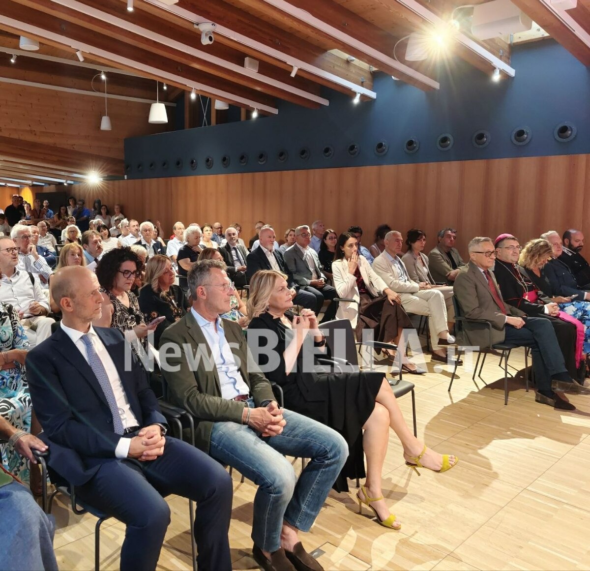 Quando Biella era Bugella, inaugurata la mostra che espone il diploma imperiale del 826 FOTO