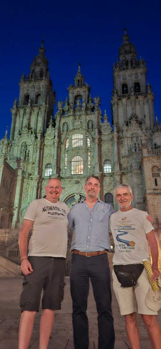 Da Oropa a Santiago in bicicletta: Andrea Mercando ha concluso l’impresa dedicata alla Passione di Sordevolo FOTO