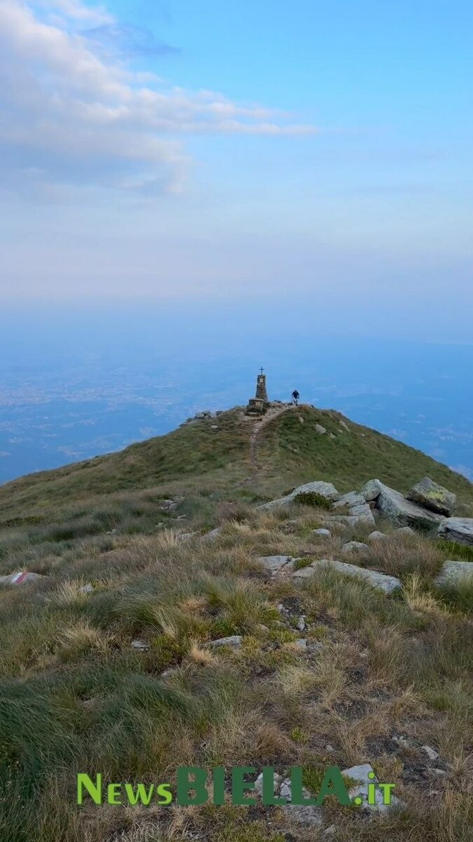 Dal Poggio Frassati in volo sul Biellese: il decollo tra cielo e montagne FOTO e VIDEO