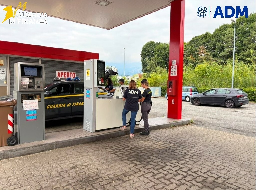 Biella, sequestrati quasi 20mila litri di gasolio irregolare FOTO