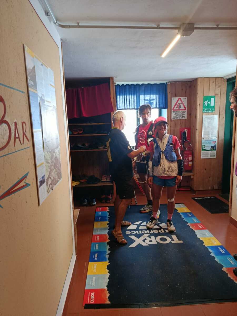 Tor des Géants 2026, Chiara Tallia guida il gruppo biellese: in testa il cinese Jiaju Zhao FOTO