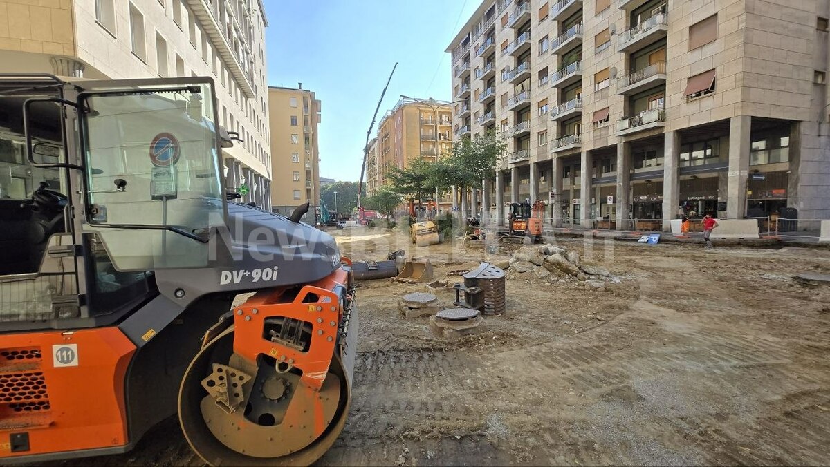 Biella, Via Pietro Micca: Castagnetti risponde alle critiche sulla chiusura totale FOTO e VIDEO