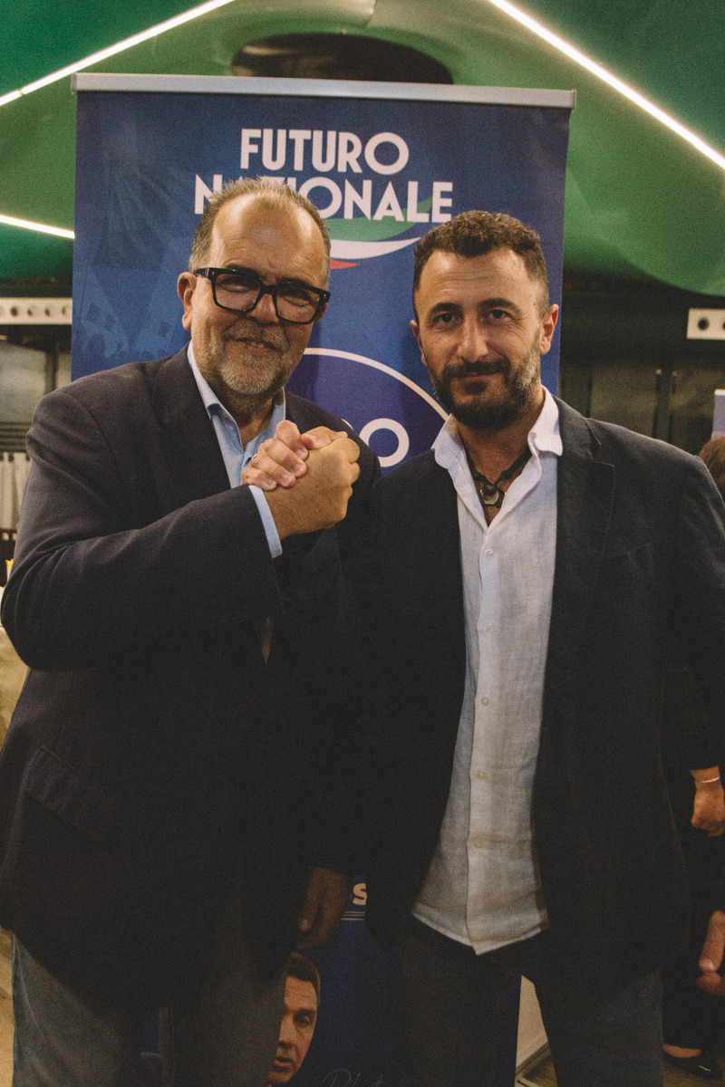 Biella, vandali nella sede di Futuro Nazionale, Pozzolo: “Teppisti rossi non ci fanno paura” FOTO