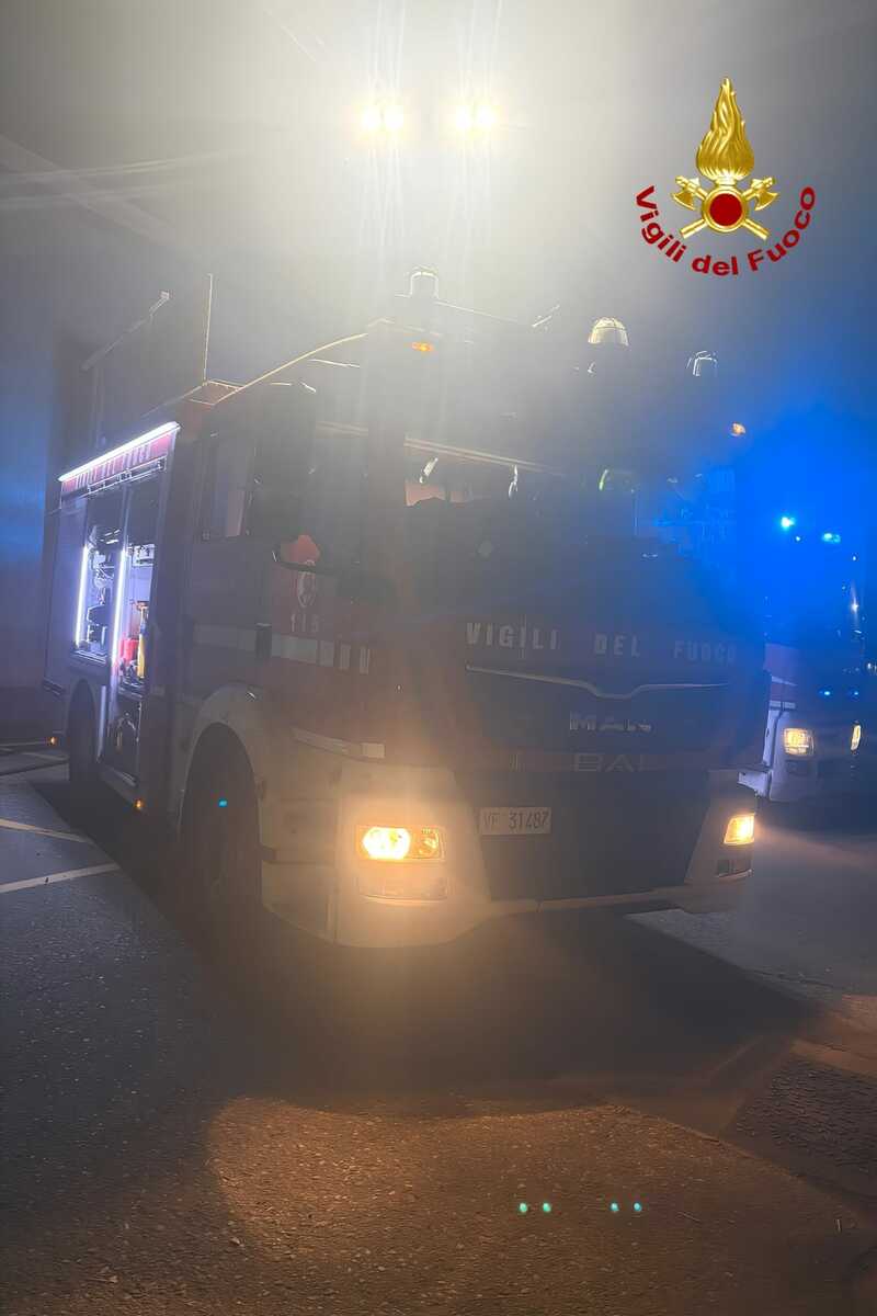 Dal Nord/Ovest, Caresanablot: Incendio materiale elettrico, intervengono i Vigili del Fuoco FOTO