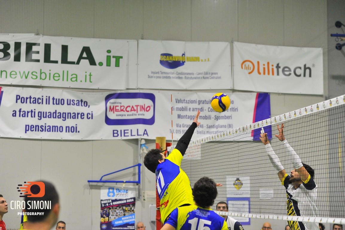 Salussola Volley, 3° successo su 4 gare ma scatta l'allarme infortuni FOTO e VIDEO