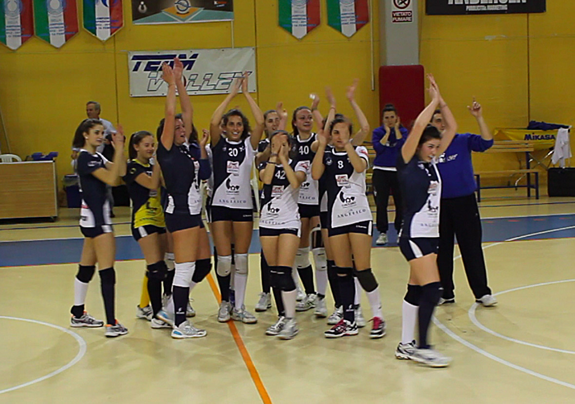 Volley U14 femminile Teamvolley dà spettacolo ed è campione