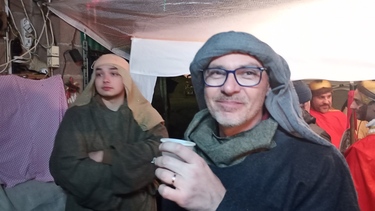 Lessona, a Crosa la pioggia non ferma il Presepio Vivente: ora si aspettano i Re Magi