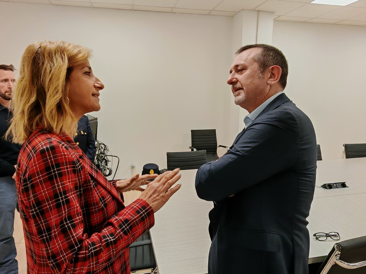 Biella, Fratelli d’Italia in visita alla Questura: solidarietà all'agente ferito con un cacciavite FOTO