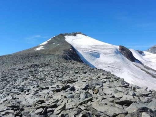 Escursionista muore sulla Punta Rossa della Grivola in Valle d'Aosta
