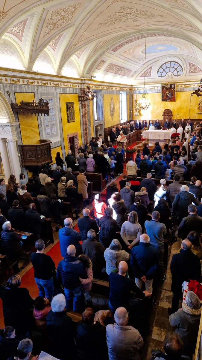 Vigliano, grande partecipazione alla festa di Santa Lucia: passaggio di testimone tra i priori FOTO