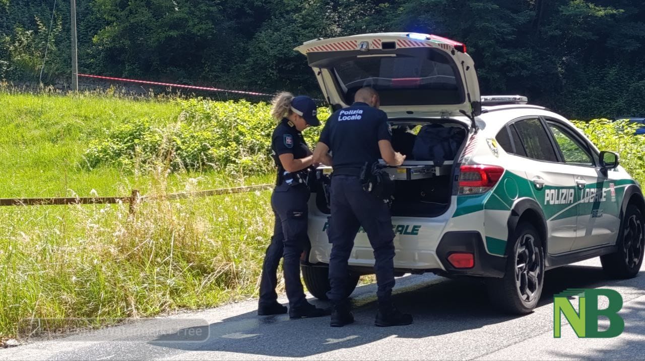 Biella, violento frontale tra due auto FOTO