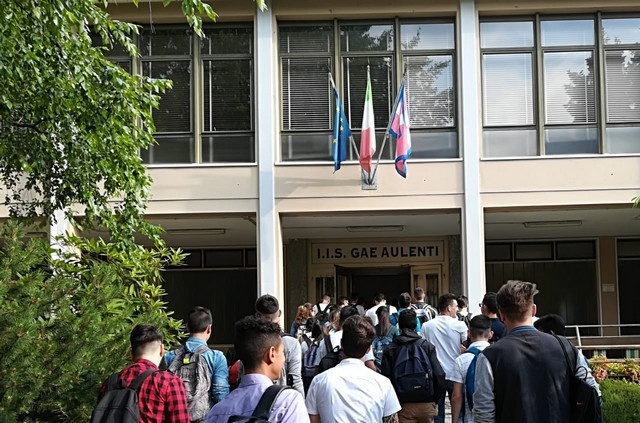 Maturità 2026, Gae Aulenti: cento ai Geometri e all'Agrario