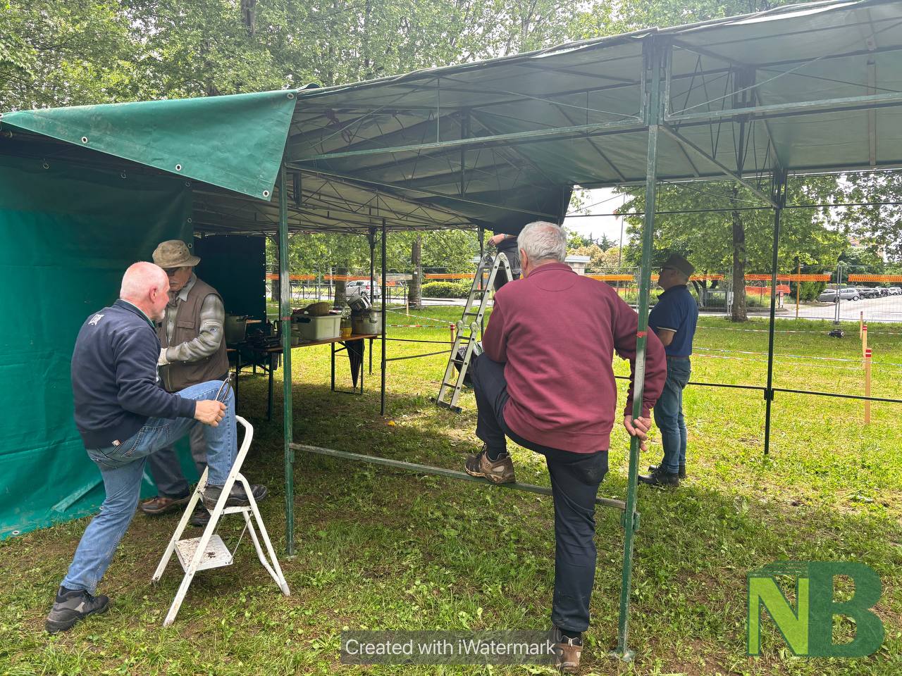 Biella, già al lavoro i primi Alpini arrivati da Onore (BG): sarà la loro 50ª adunata FOTO e VIDEO